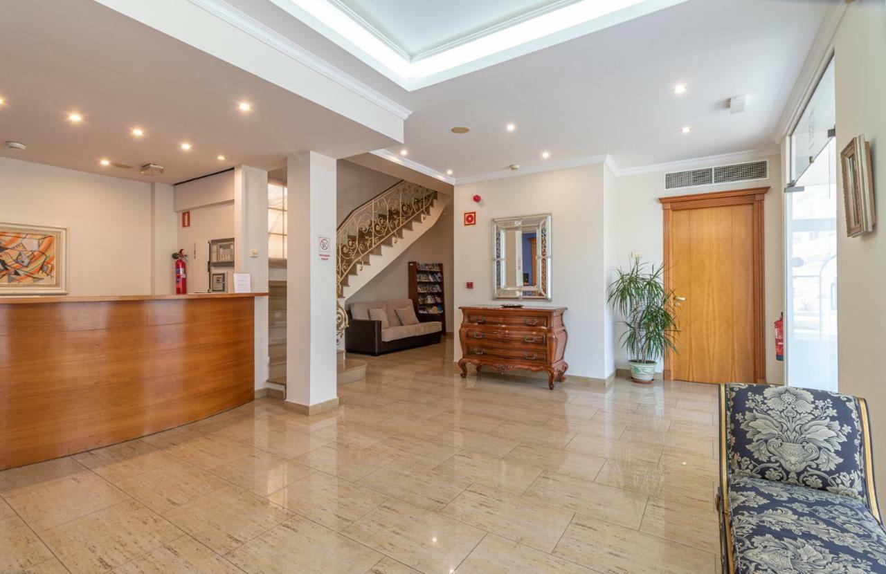 Apartaments Bt Vent De Garbi Empuriabrava Exterior photo