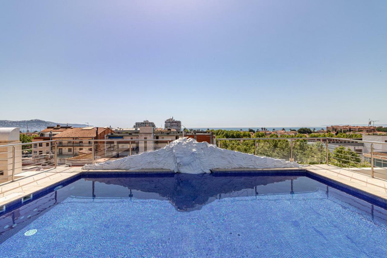 Apartaments Bt Vent De Garbi Empuriabrava Exterior photo